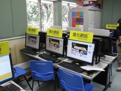 2010-08-07-innoyouth-cybercafe_01