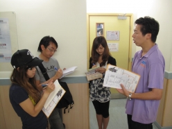 2010-08-07-innoyouth-cybercafe_19